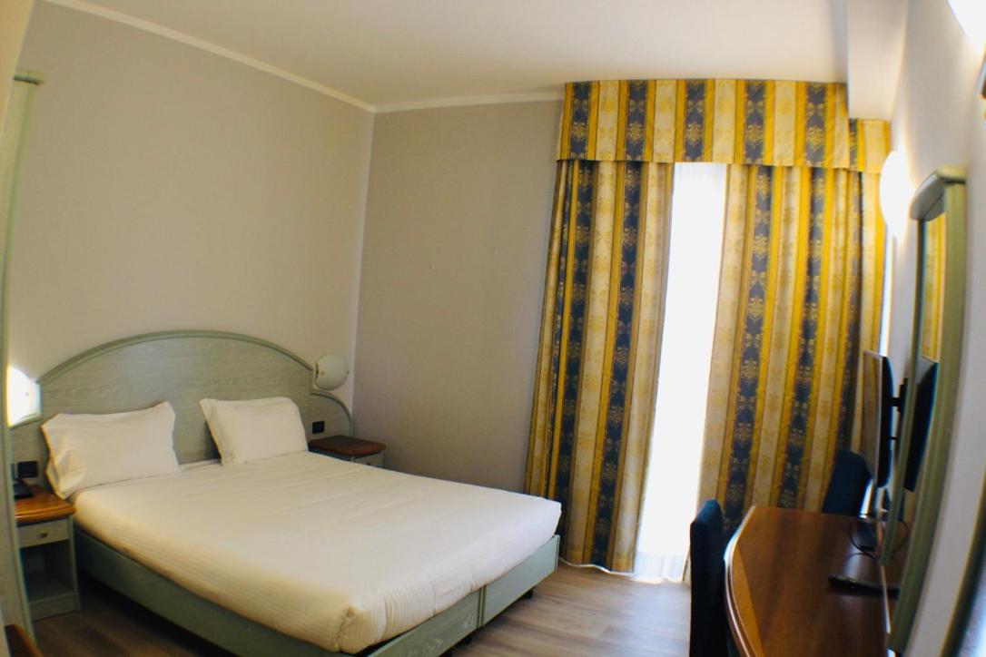 Europa Milano Hotel 3*